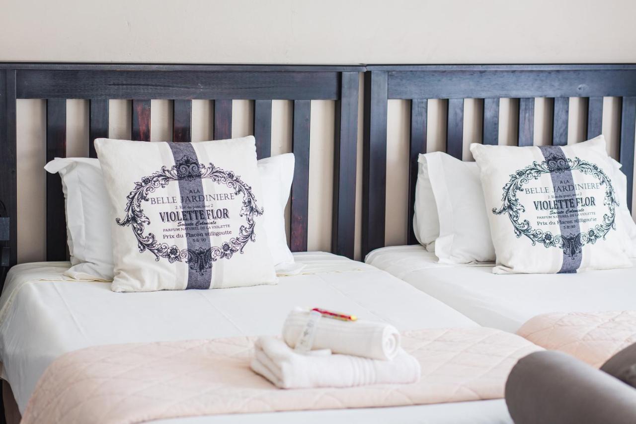 Blue Bend B&B East London Extérieur photo