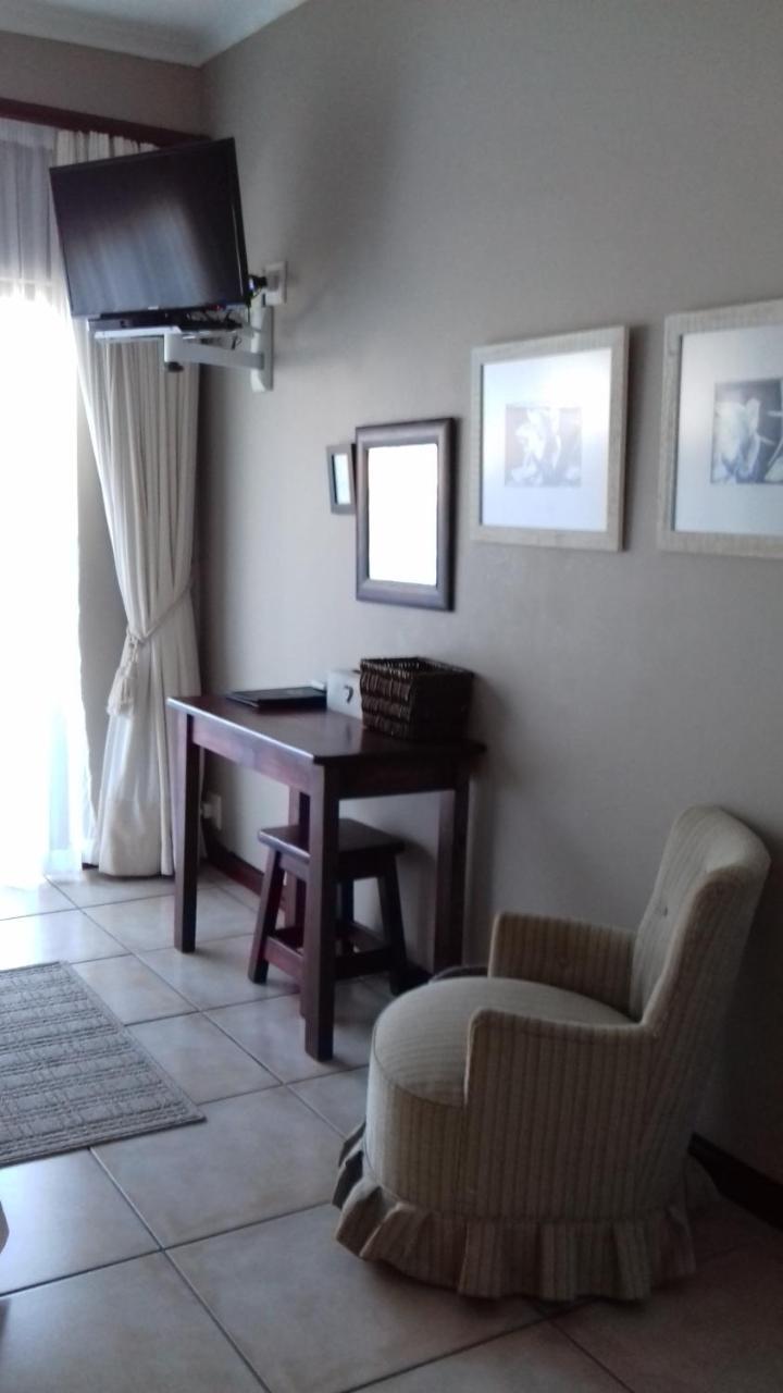 Blue Bend B&B East London Extérieur photo